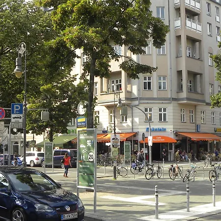 Konukevi Hotel-pension Michele Berlin