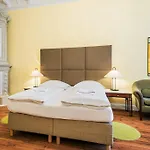 Konukevi Hotel-pension Michele 4*